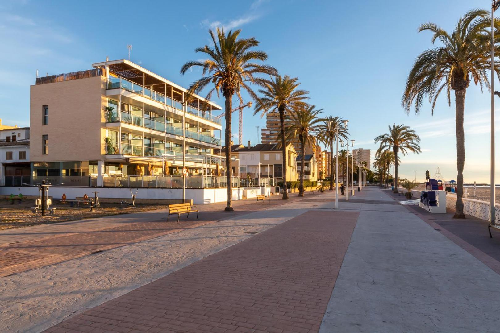 Meraki Beach Hotel - Only Adults プラヤ・ポブラ・デ・ファーナルス エクステリア 写真
